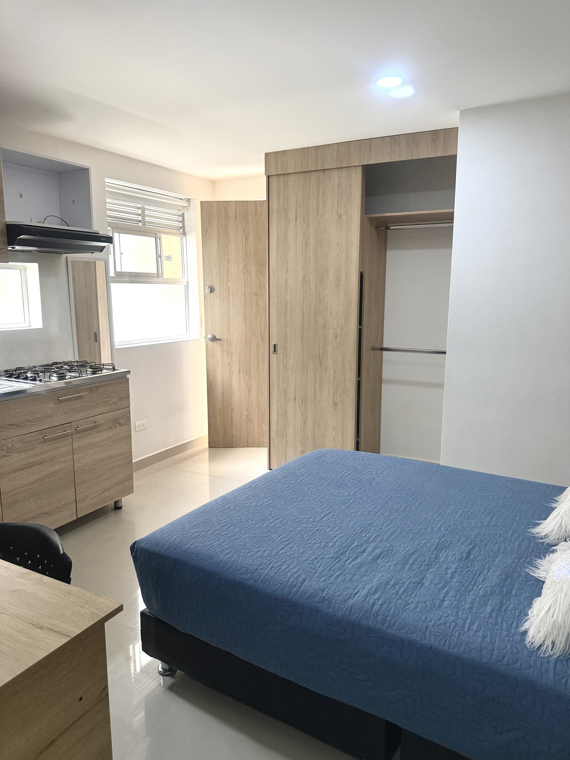 Habitacion amoblada en laureles medellin — Laureles Medwllin, Medellín