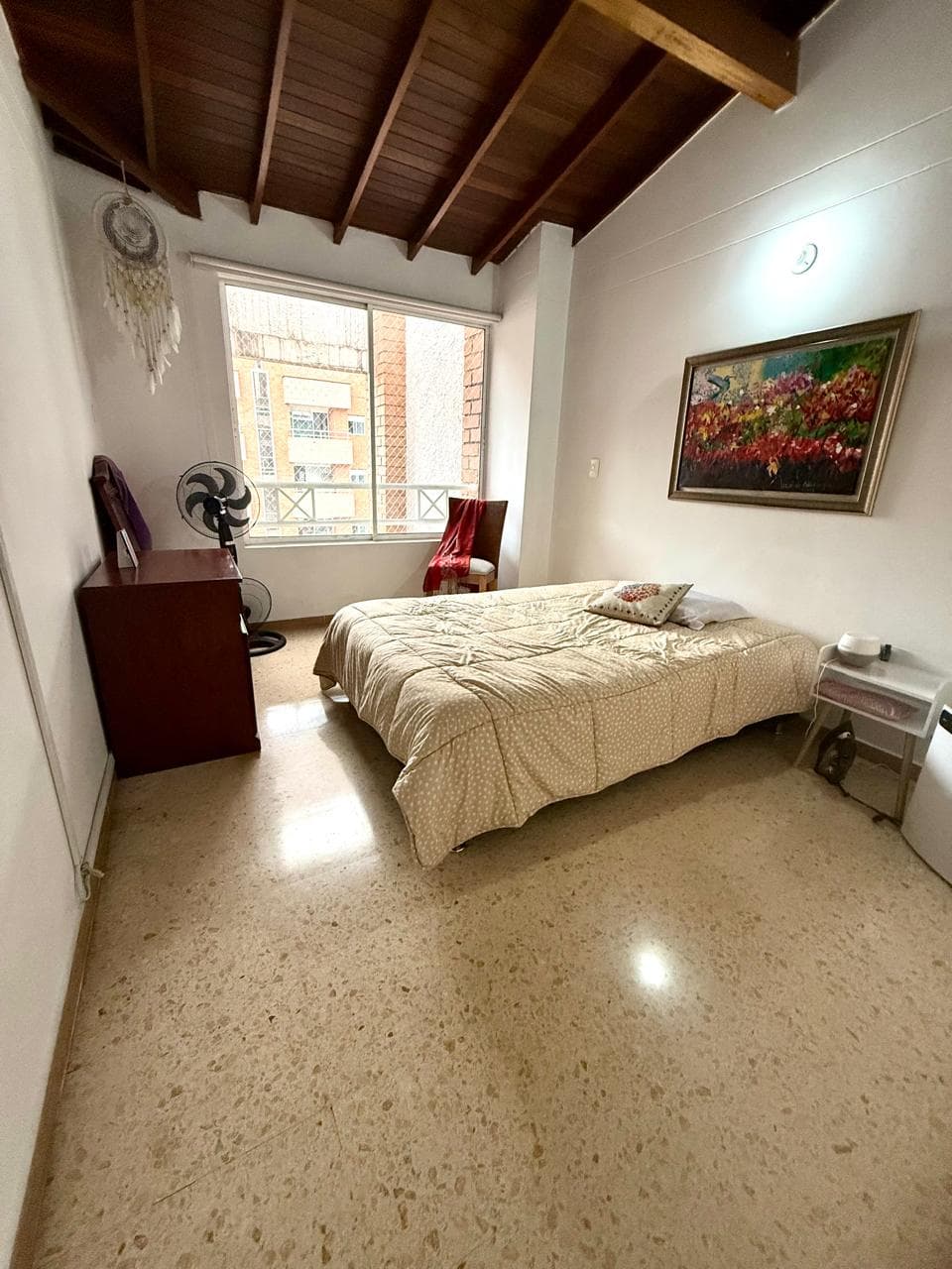 Apartamento en laureles cerca del segundo parque medellin — Laureles Segundo Parque, Medellín