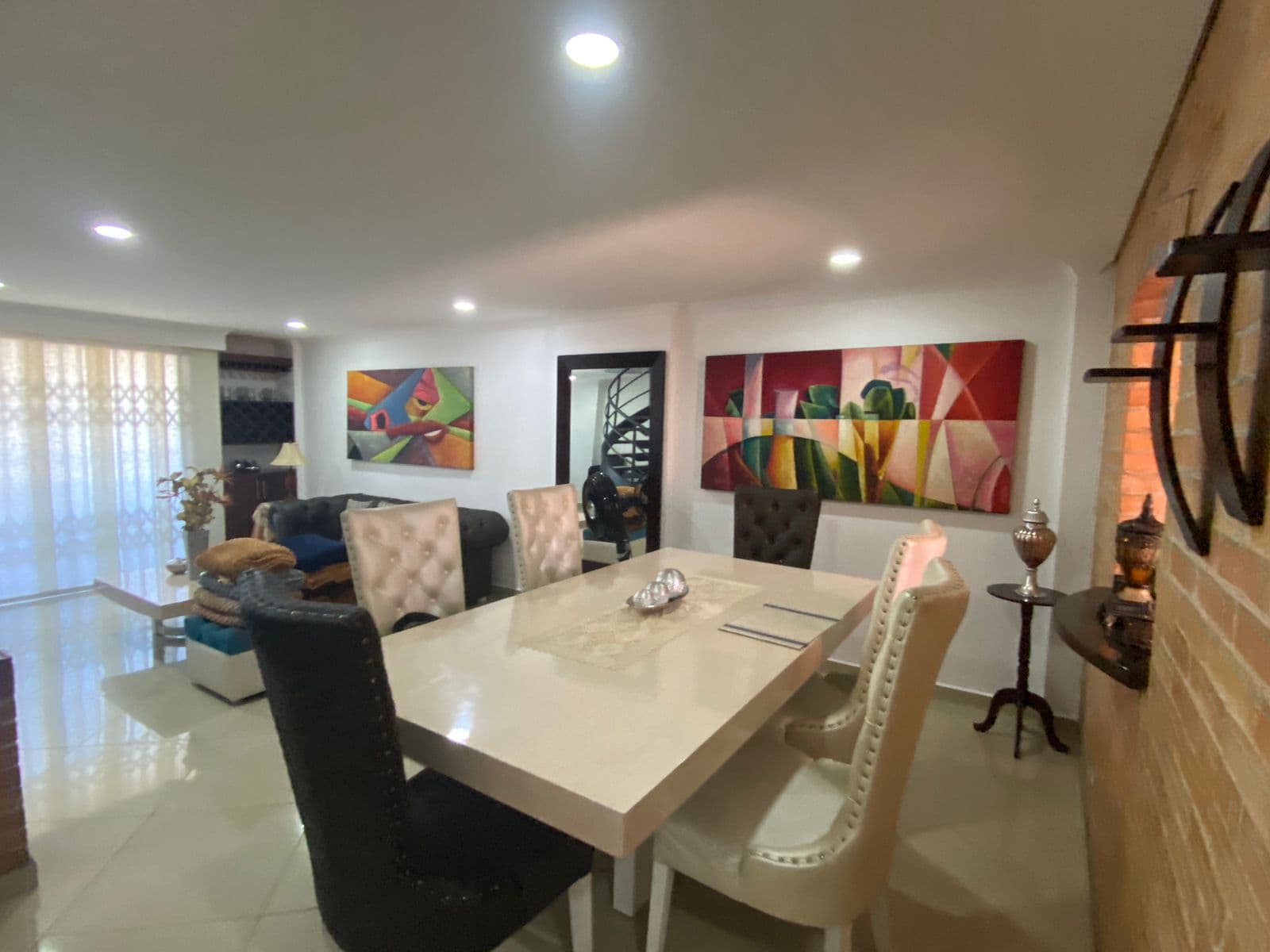 Apartamento duplex amoblado en laureles-medellín — Laureles, Medellín