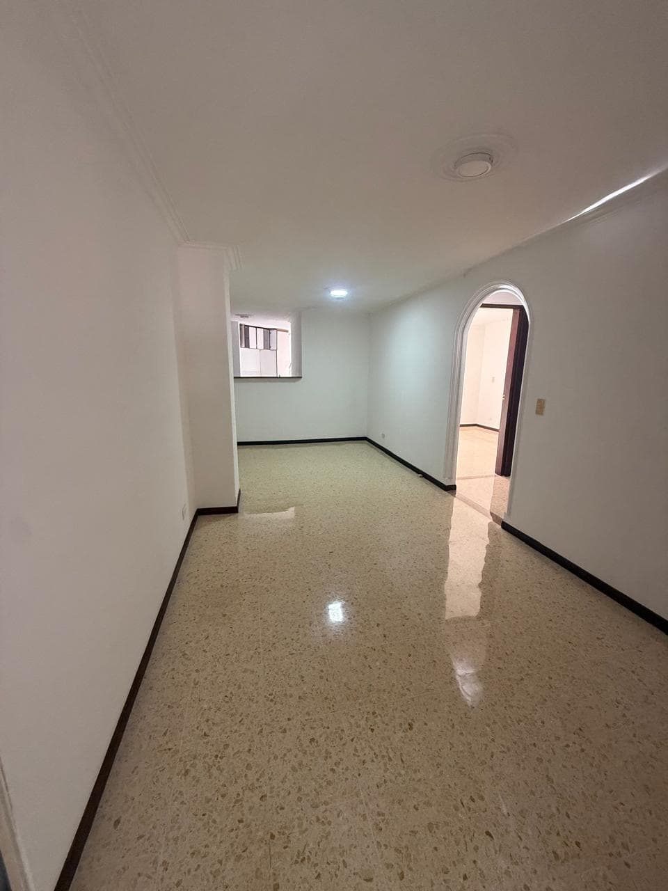 Apartamento cerca al primer parque de laureles-medellín — Laureles Primer Parque, Medellín