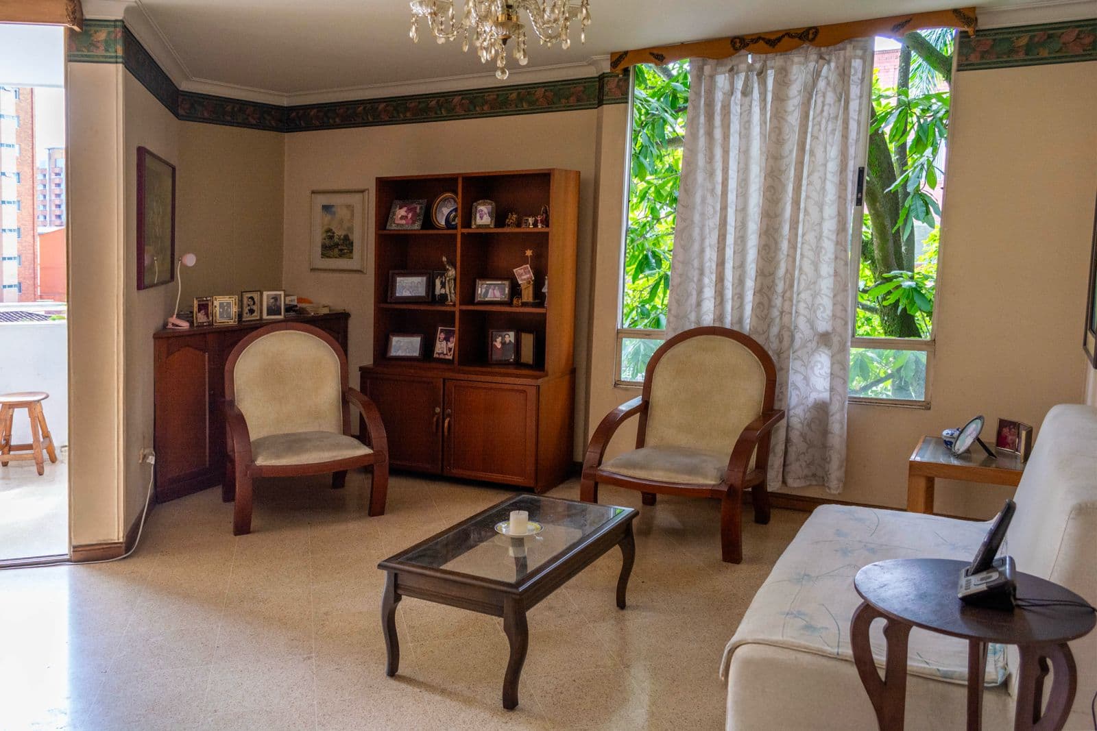 Apartamento por el segundo parque de laureles-medellín — Laureles Segundo Parque, Medellín
